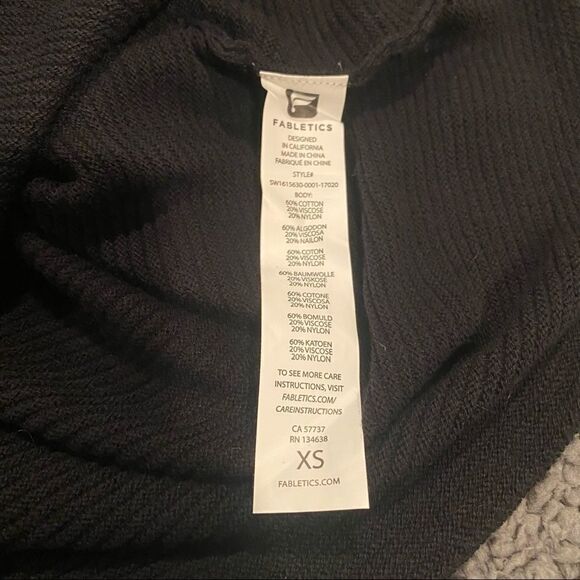 Fabletics Black Shirt Sz X Small - Picture 10 of 12